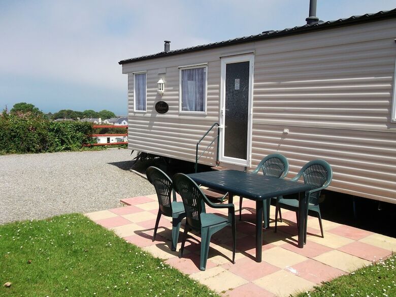 Howells Leisure Fishguard Holiday Park - Caravan Park