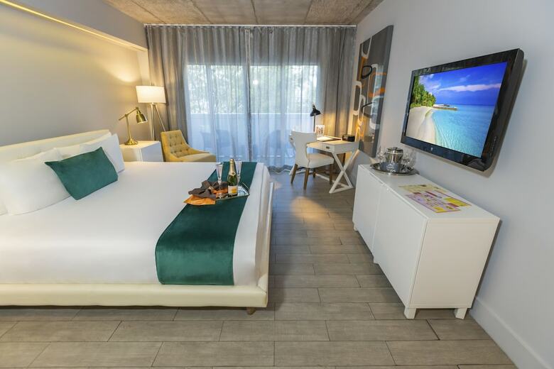 Riviera Hotel South Beach, A South Beach Group Hotel