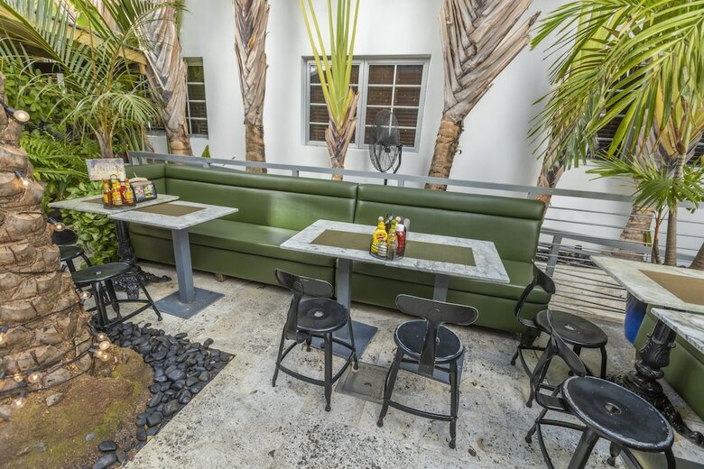 Riviera Hotel South Beach, A South Beach Group Hotel