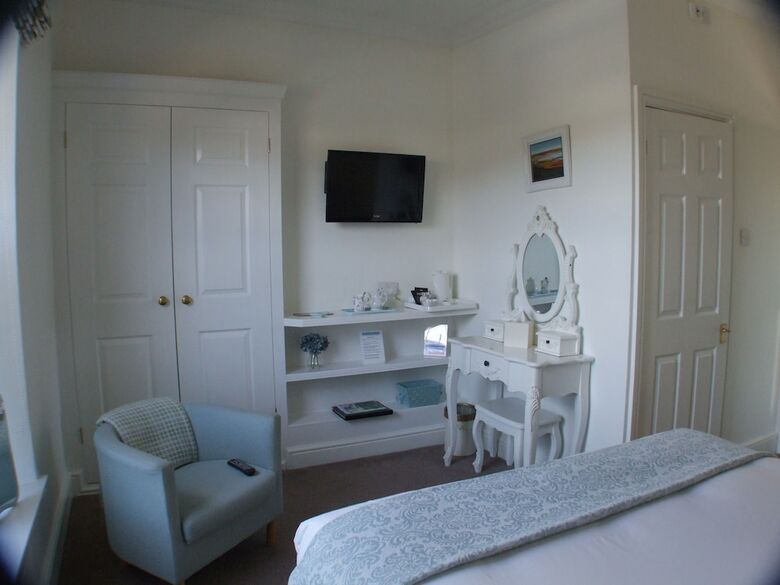 Hotel Tides Reach Guest House