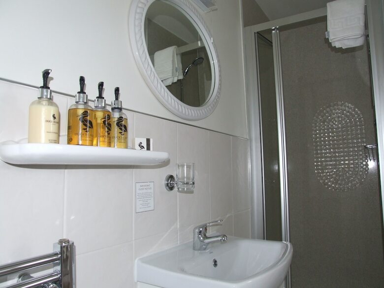 Hotel Tides Reach Guest House
