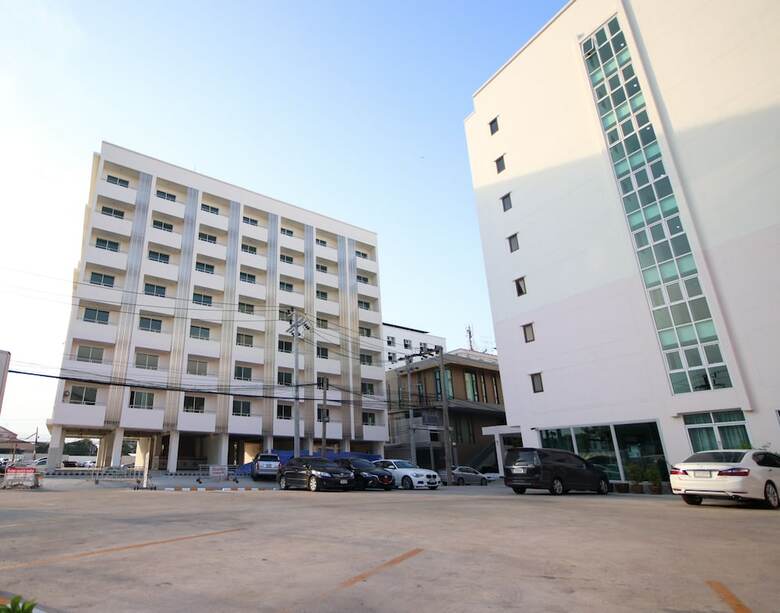 Hotel White House Bizotel