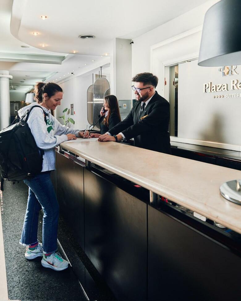 Hotel Plaza Real Suites