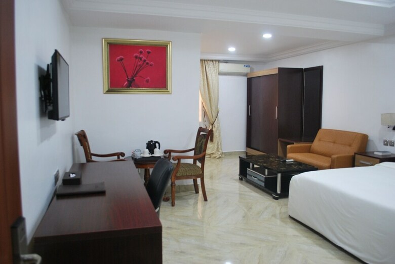 Hotel Immaculate Platinum Luxury Resorts