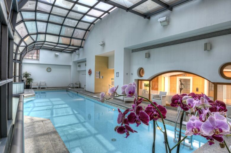 Hotel Marquis Sky Suites