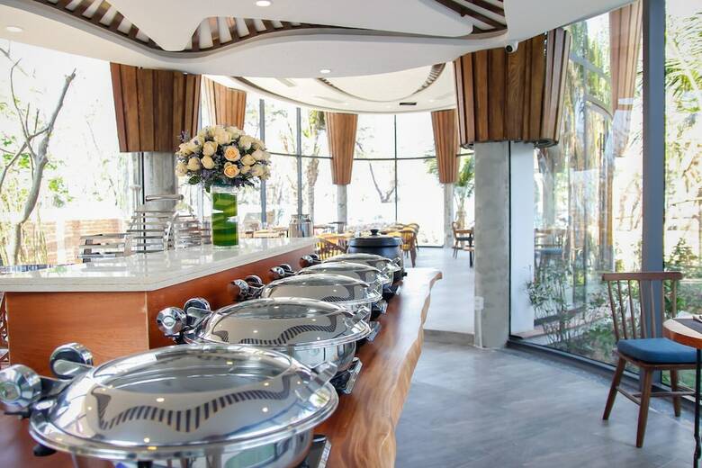 Hotel Sala Tuy Hoa Beach