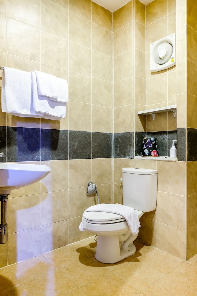 Hotel Oyo 258 Warmtel Chiang Mai Cityhall