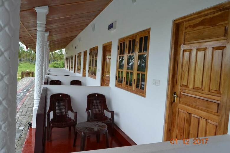 Hotel Shan Guest And Nilaveli