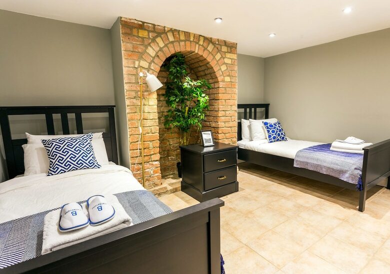 The River Cam Place - Enchanting 6bdr Home Next To River Cam