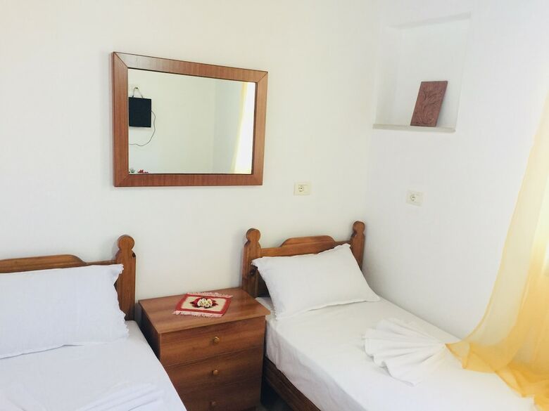 Hotel Denis Guest House