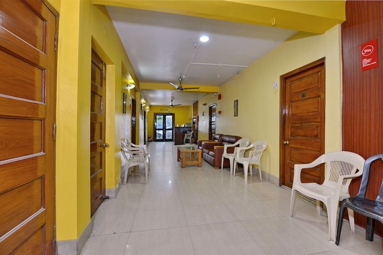 Hotel Oyo 9389 Near Vip Road