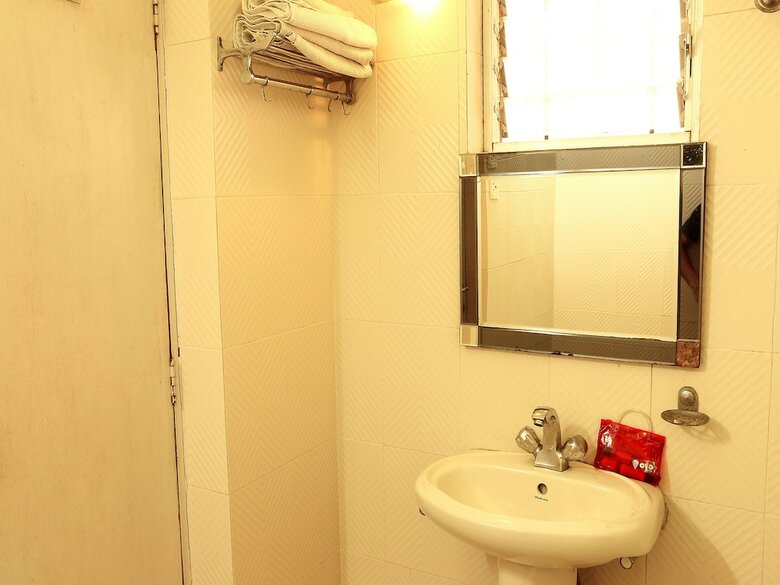 Hotel Oyo 3653 Second House