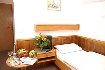 Hostal Gasthaus Und Landhotel Wiedmann