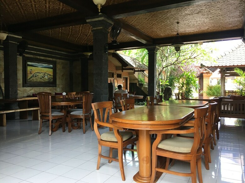 Cafe Wayan & Cottages