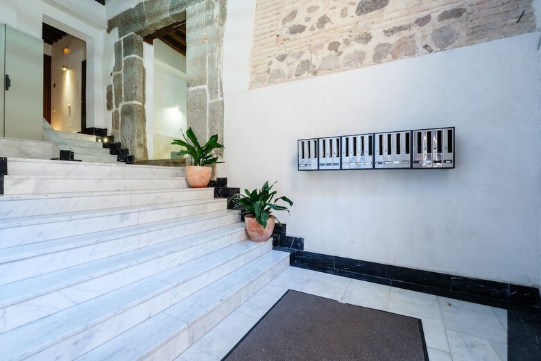 Apartamentos Con Patio Junto A La Catedral By Toledo Ap