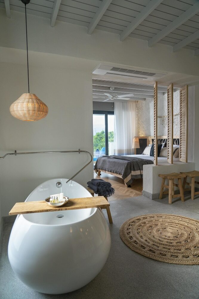 Yacht Boheme Hotel-boutique Class - Adults Only