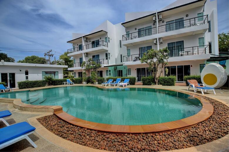Hotel Pool Access 89 At Rawai