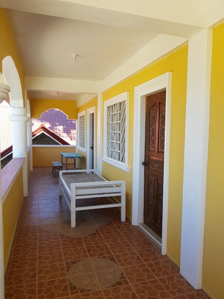 Hotel Paz Patar Beach House Resort