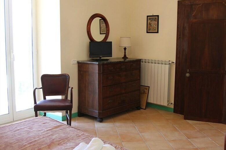 Bed & Breakfast La Residenza Torchiara