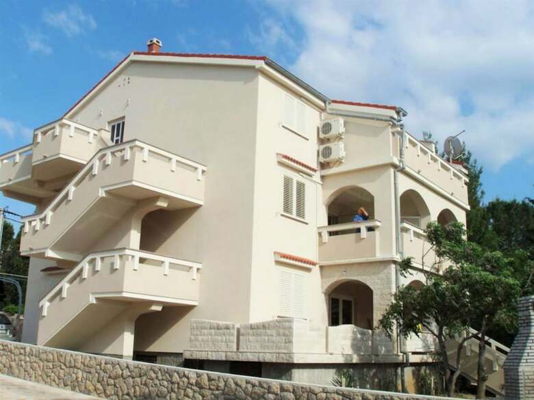 Apartments Vrtlici