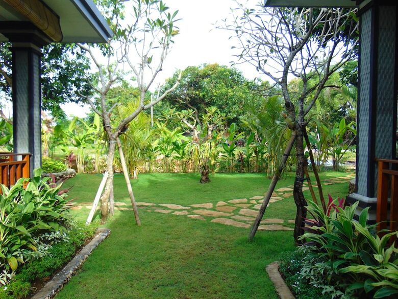 Hotel Arumanis Homestay