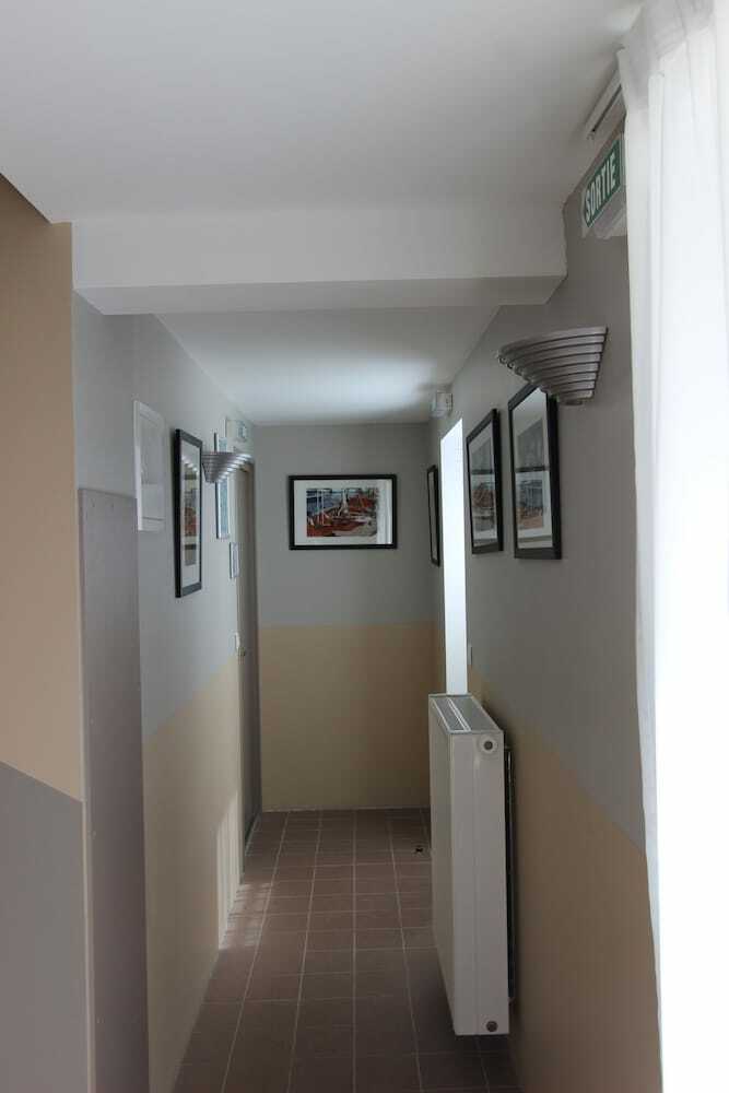 Residence Hoteliere Sarah Bernard