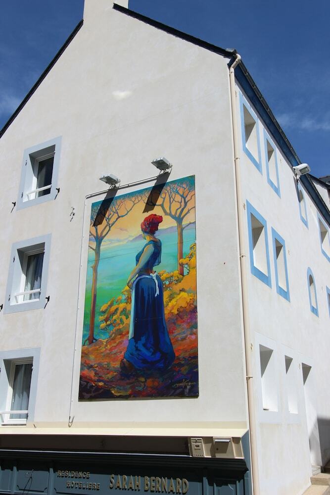 Residence Hoteliere Sarah Bernard