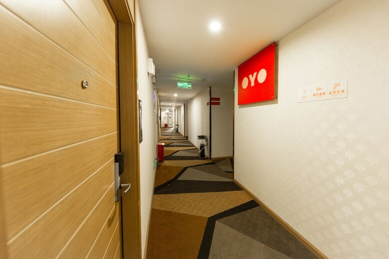 Oyo 8011 Hotel