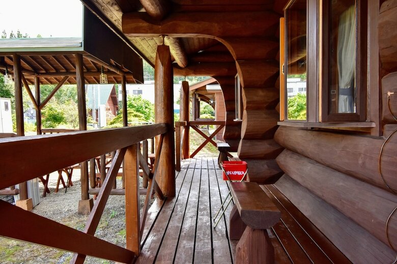 Canadian Log Cottage Takitaro