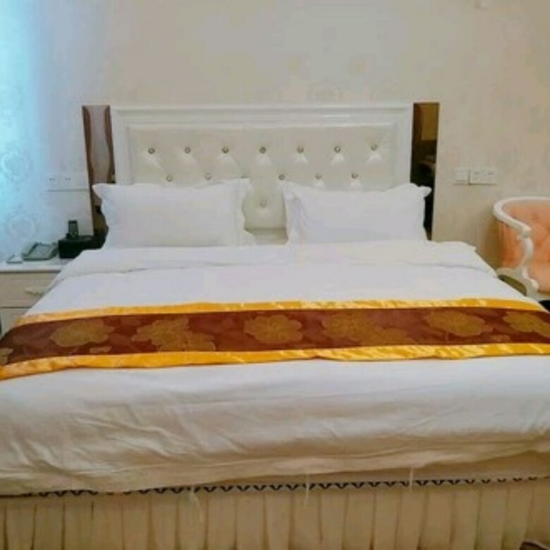 Oyo 8017 Yu Long Bay Hotel
