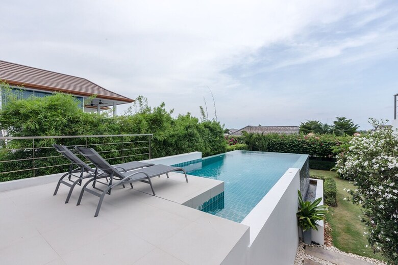 Phu Montra Villa With Ocean View A4