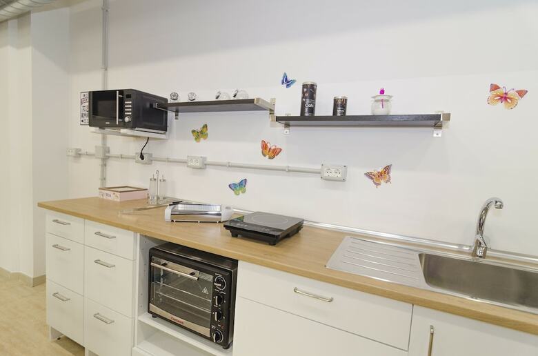 Hostal La Fabrica Urban Hostel