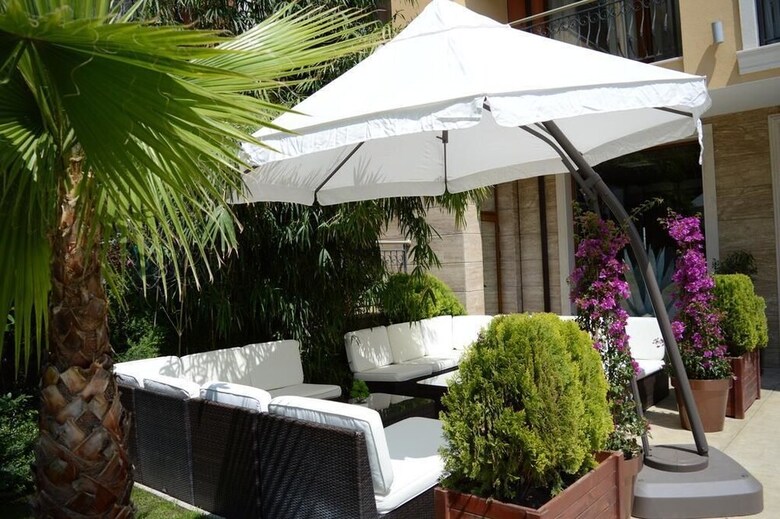 Hotel Harmony Suites 2&3