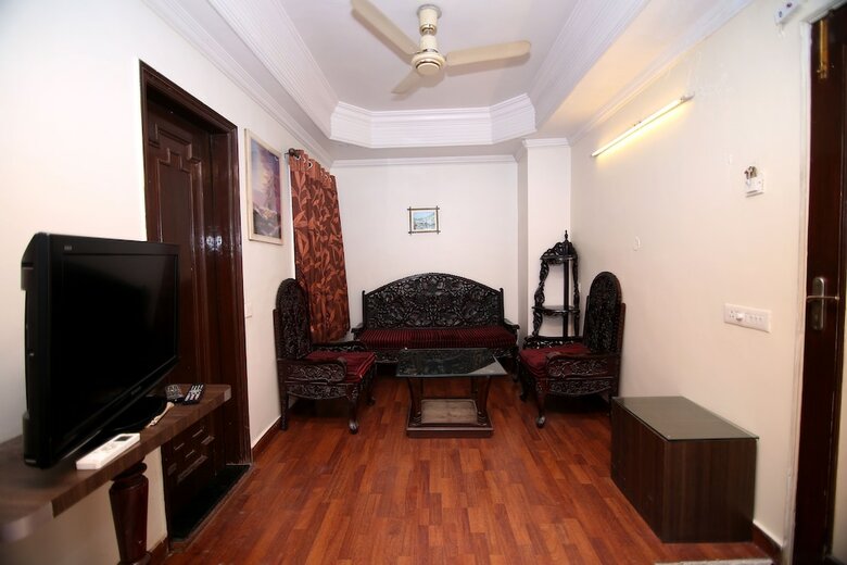 Oyo 9095 Hotel Kanishka
