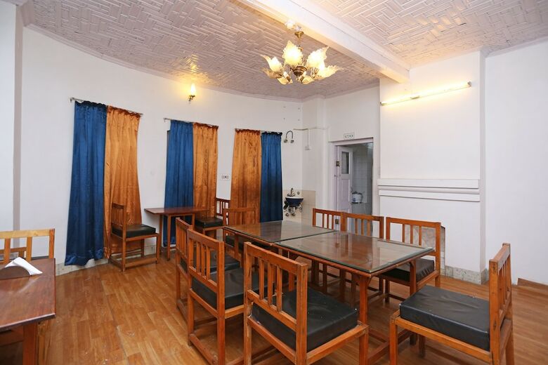 Oyo 5735 Hotel Ashai