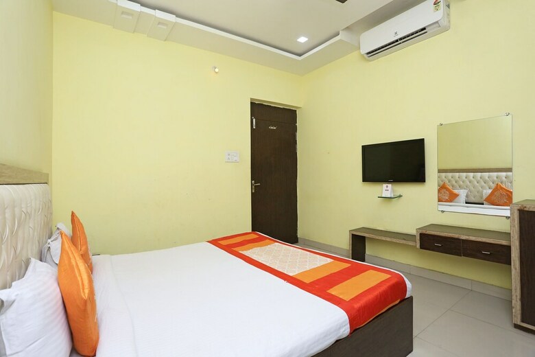 Oyo 4154 Hotel Pearl