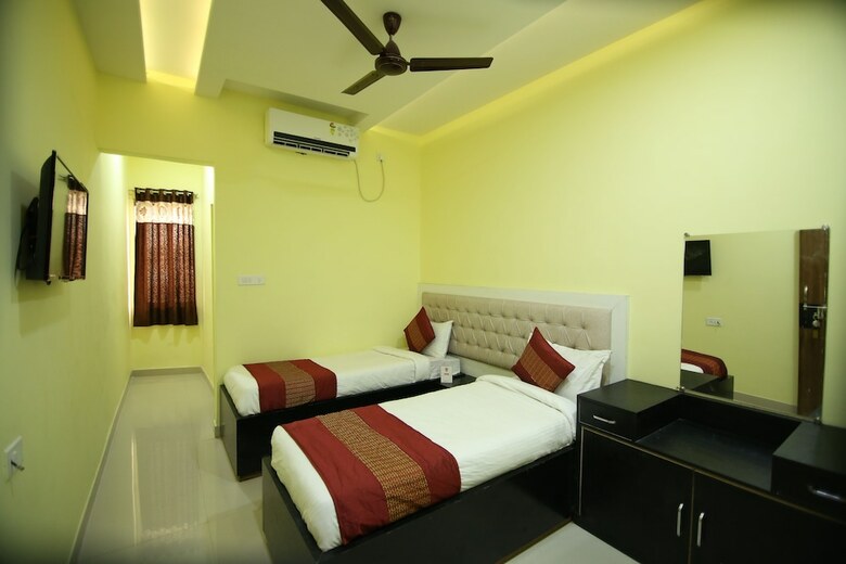 Oyo 4154 Hotel Pearl