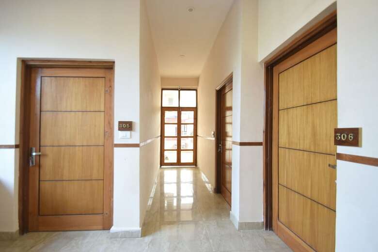 Oyo 11567 Hotel Shivalik Hills