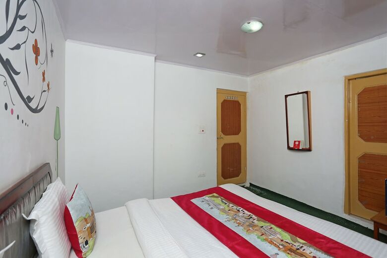 Oyo 9083 Hotel New Tourist Palace