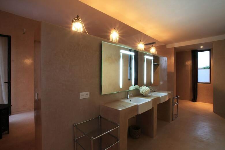 Hotel Pavillon Terra Ababila