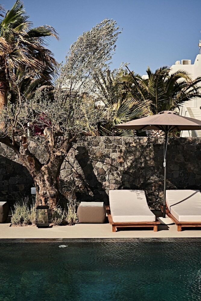 Istoria Hotel