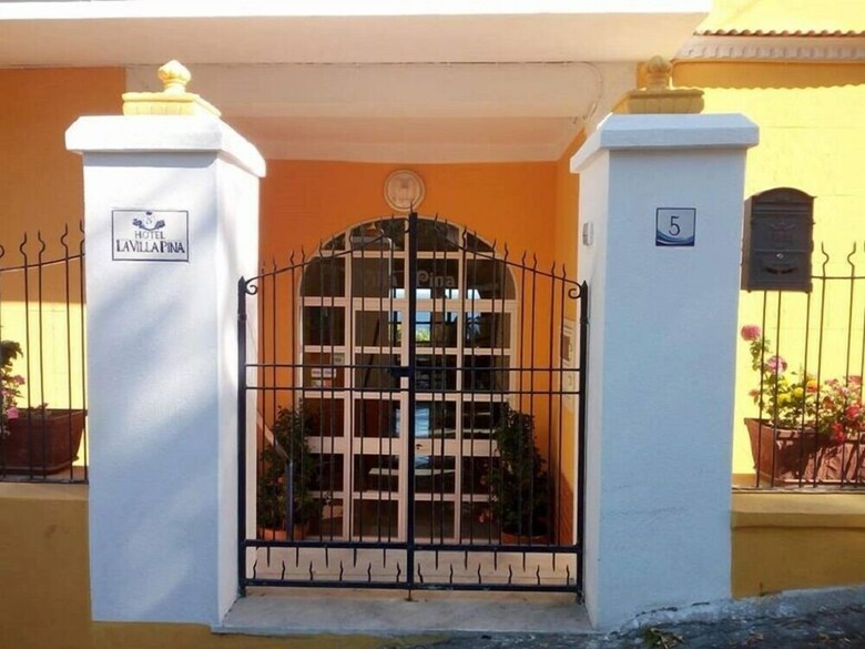 Hotel La Villa Pina