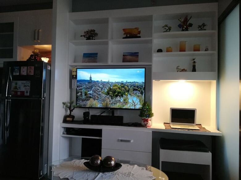 1br Unit For Rent One Oasis Condominium