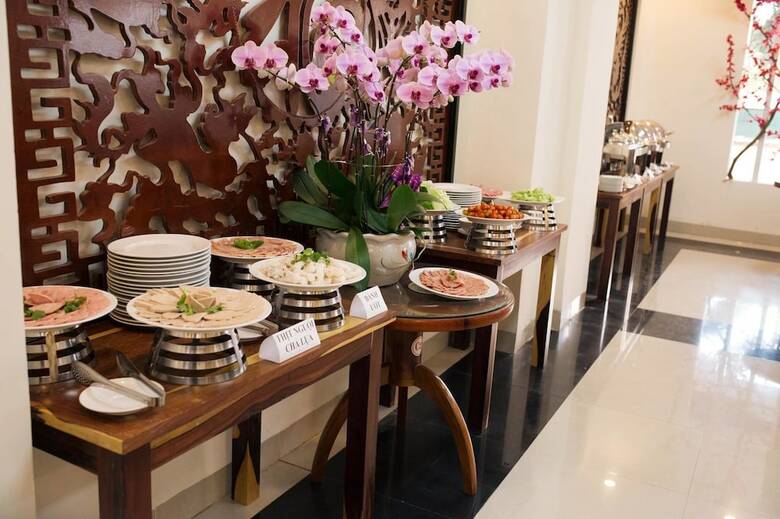 Bazan Xanh Hotel