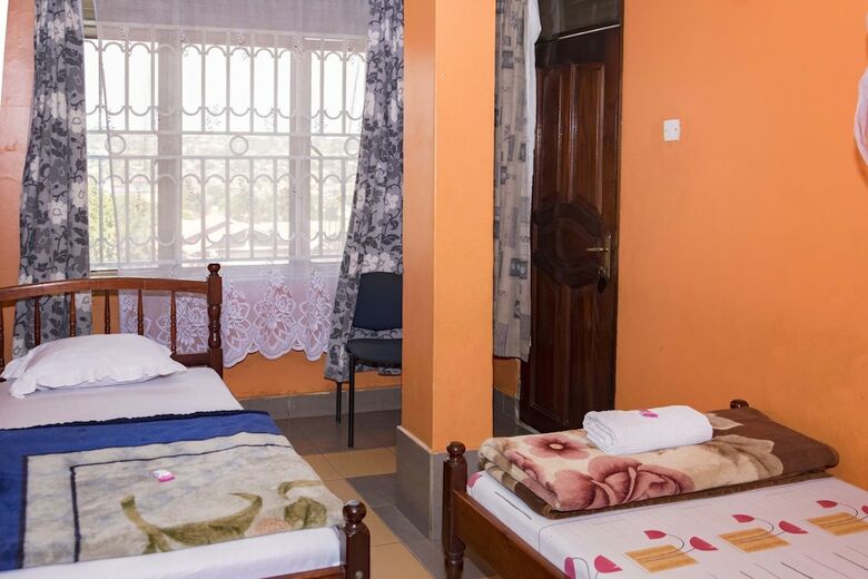 Hotel Rosama Guest House