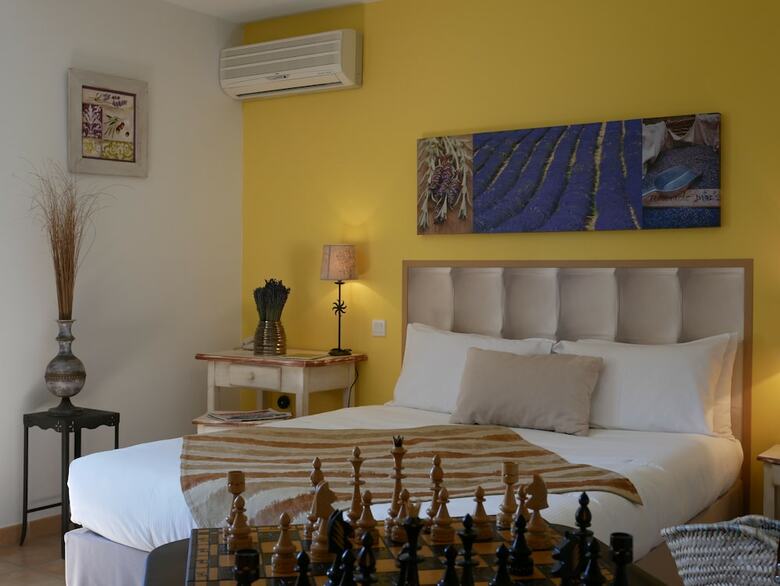 Hotel H�tel Les Ambres