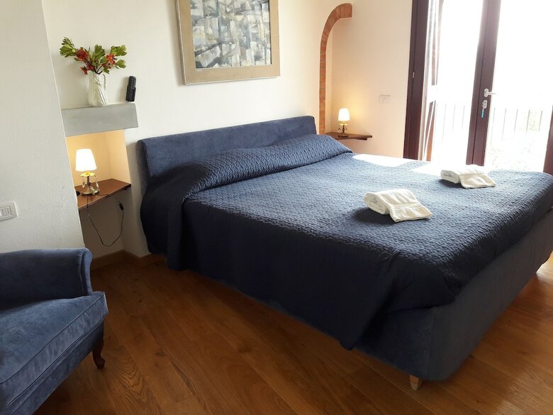 Agroturismo La Rocca Di Montalbino