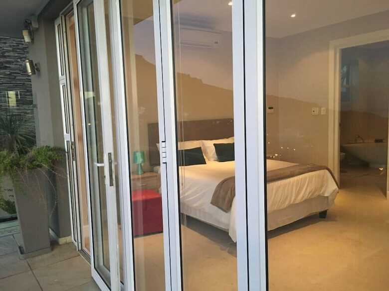 Villa House Havana Camps Bay