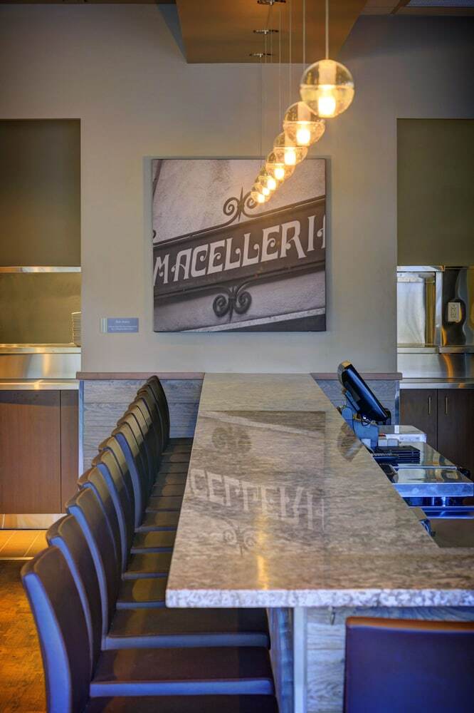 Hotel Accent Inn Victoria