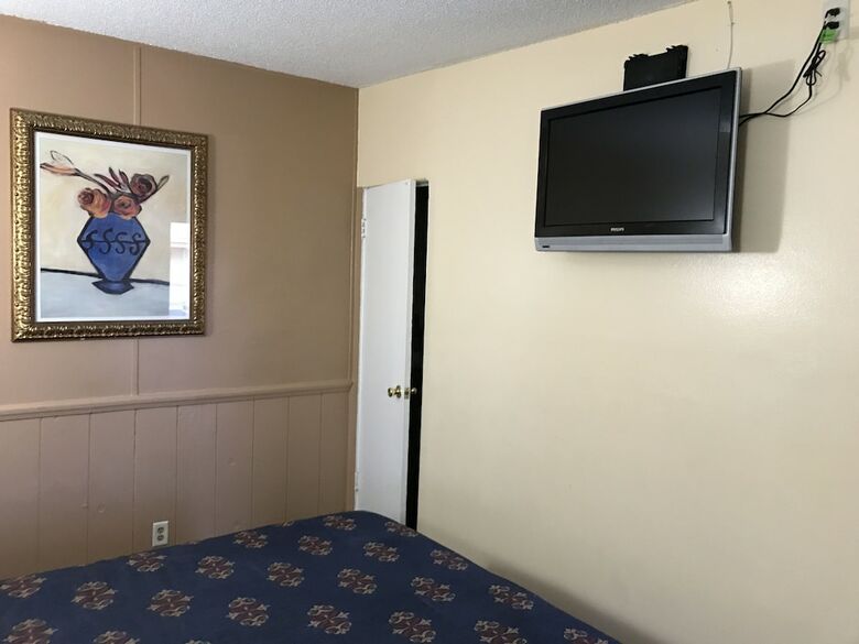 A Fisher's Inn Motel